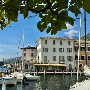 ** Hotel Albergo Gargnano Italien
