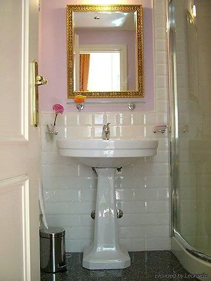 Guest house Casa De Fiori Apartments Rome