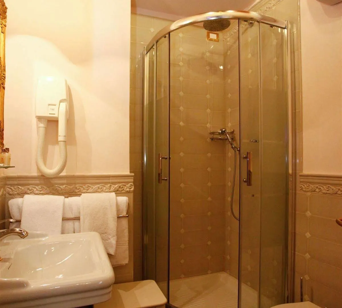 Casa De Fiori Apartments Rome Guest house